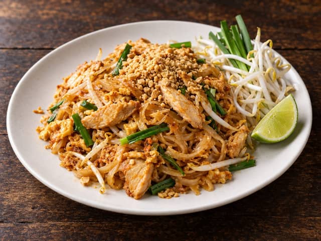 Pad Thai (Chicken, Vegetable, Tofu or Mock Duck)