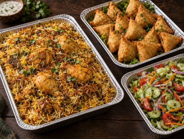 Mezbani Chicken Biryani Combo for 10 People (Chicken Biryani, Samosa & Salad)