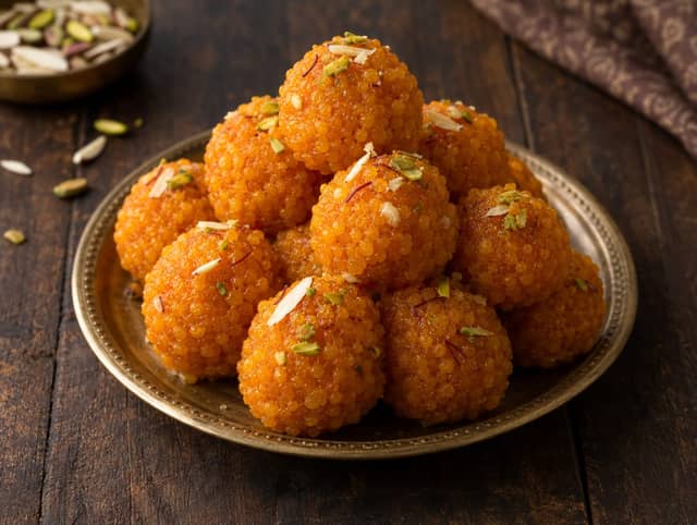 Laddu (1 lb)