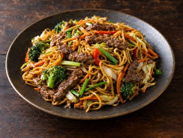 Beef Hakka Noodles